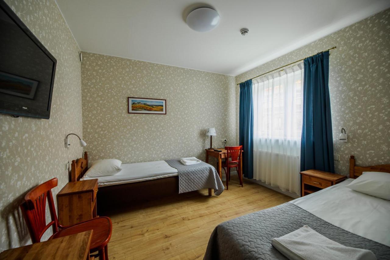 Saka Manor Hotel Ngoại thất bức ảnh
