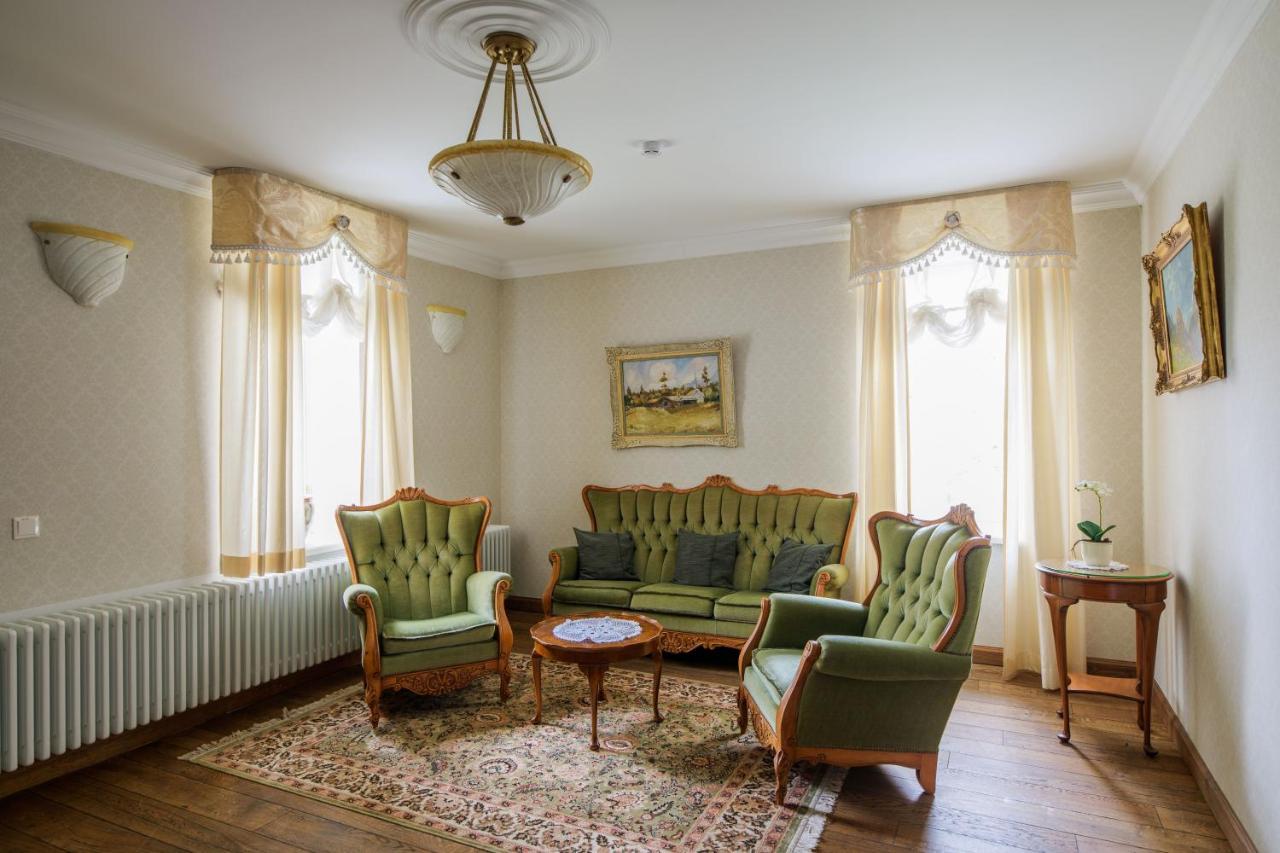 Saka Manor Hotel Ngoại thất bức ảnh