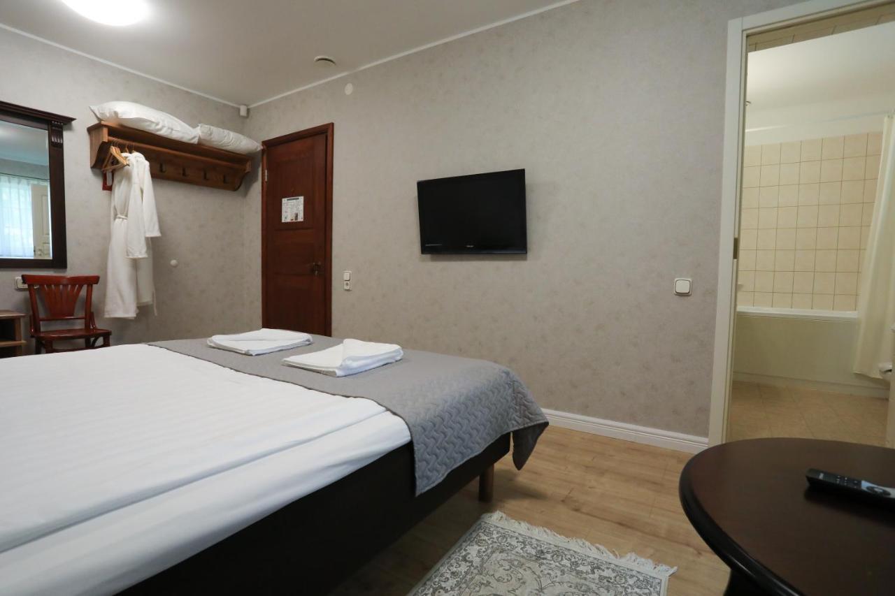 Saka Manor Hotel Ngoại thất bức ảnh
